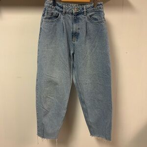 Zara Light Wash Blue Cropped Barrel Jeans